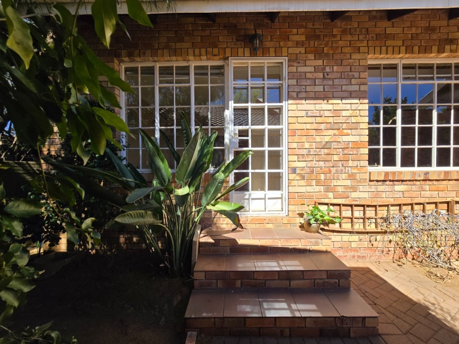 4 Bedroom Property for Sale in Dan Pienaar Free State